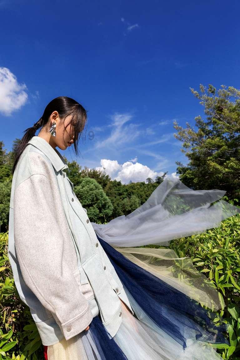 小萌妹的甜美装扮